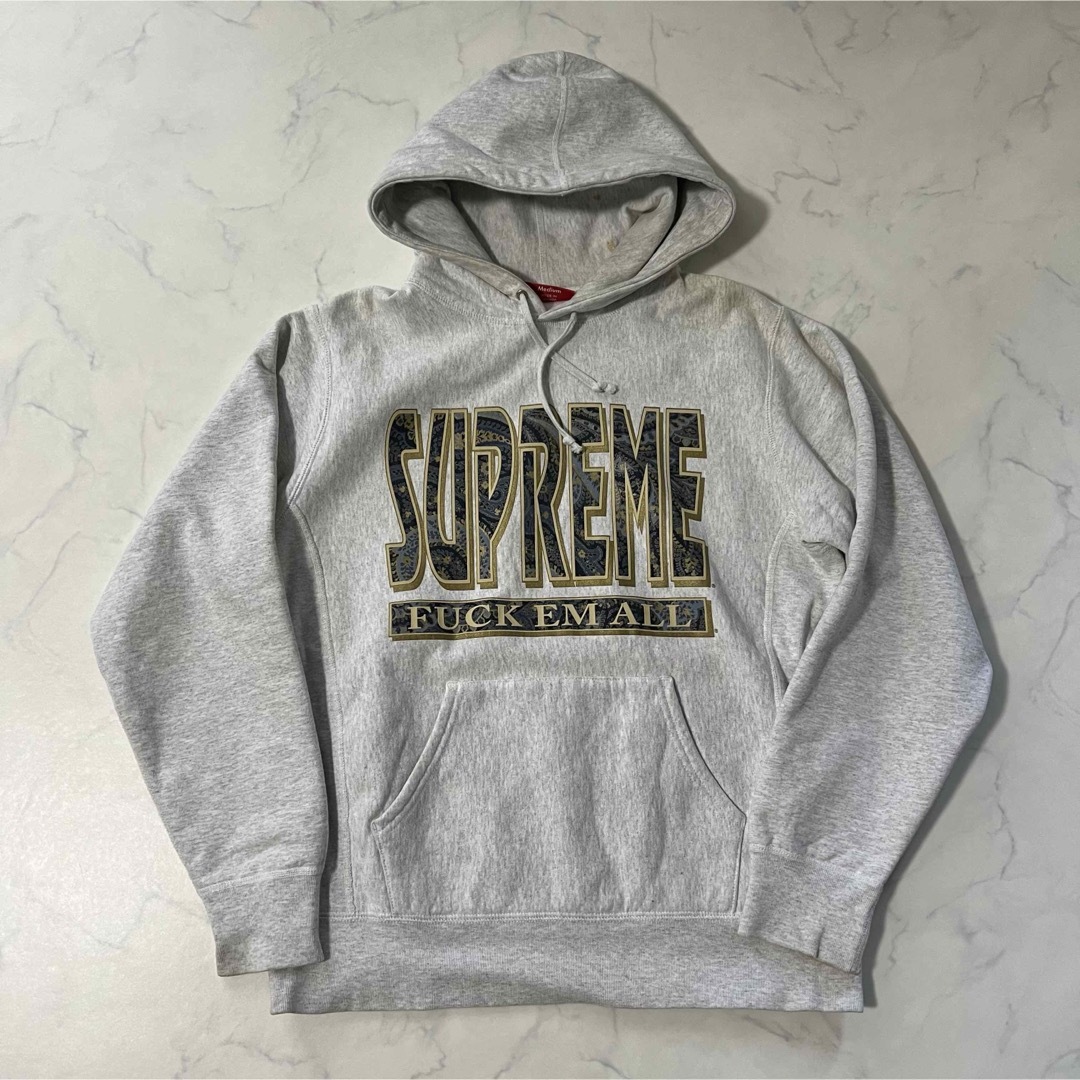 Supreme(シュプリーム)のPaisley Fuck Em All Hooded Sweatshirt M メンズのトップス(パーカー)の商品写真
