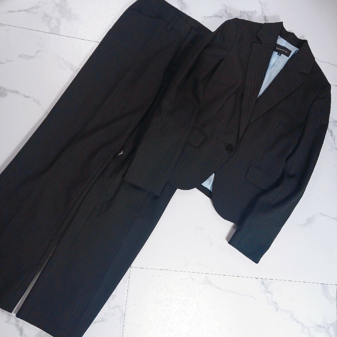QUEENS COURT(クイーンズコート)のクイーンズコート 未使用級 レディース スーツ M ブラック セットアップ レディースのフォーマル/ドレス(スーツ)の商品写真