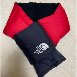 ザノースフェイス(THE NORTH FACE)のノースフェイス　ダウンマフラー　レッド　男女兼用(マフラー)