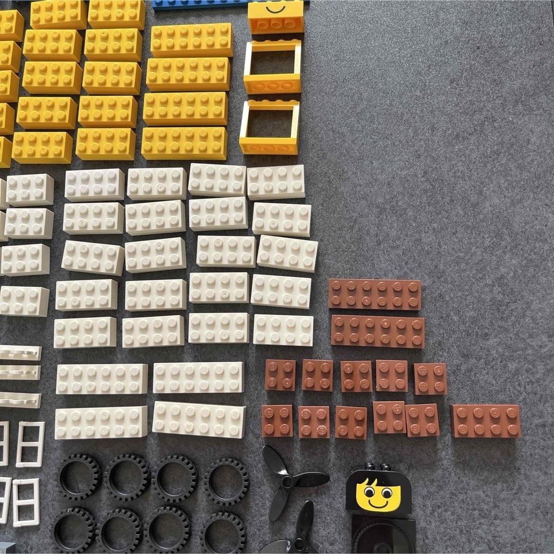 Lego(レゴ)のLEGO赤いバケツ7616 ケースなしパーツのみ キッズ/ベビー/マタニティのおもちゃ(知育玩具)の商品写真