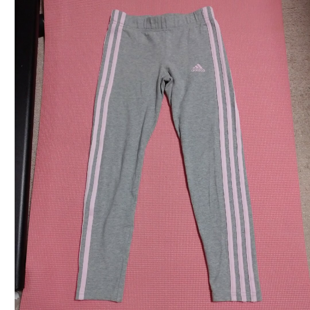 adidas(アディダス)のadidas 女児 スパッツ 140cm キッズ/ベビー/マタニティのキッズ服女の子用(90cm~)(パンツ/スパッツ)の商品写真