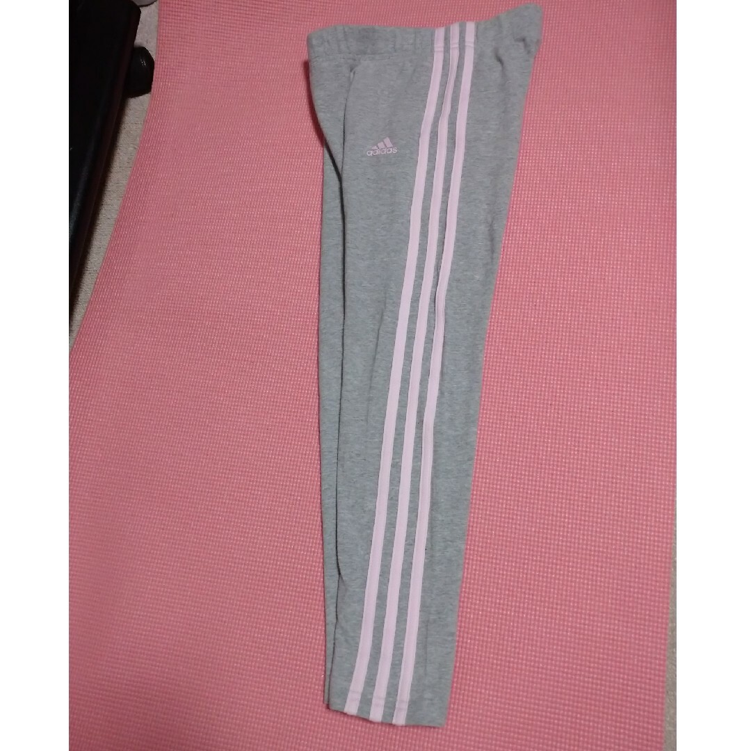 adidas(アディダス)のadidas 女児 スパッツ 140cm キッズ/ベビー/マタニティのキッズ服女の子用(90cm~)(パンツ/スパッツ)の商品写真