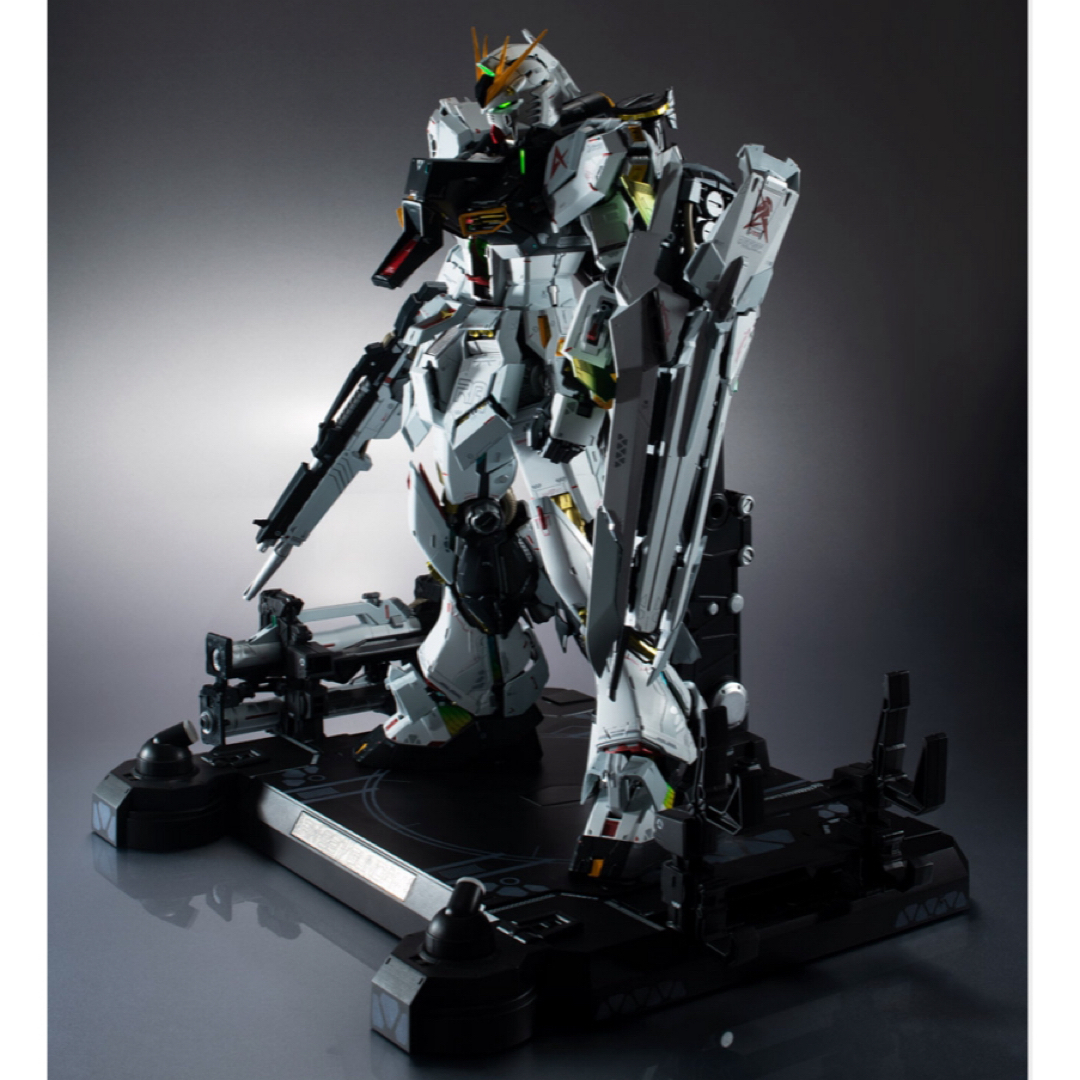 BANDAI(バンダイ)の【新品未開封】 METAL STRUCTURE 解体匠機 RX-93 νガンダム エンタメ/ホビーのフィギュア(アニメ/ゲーム)の商品写真