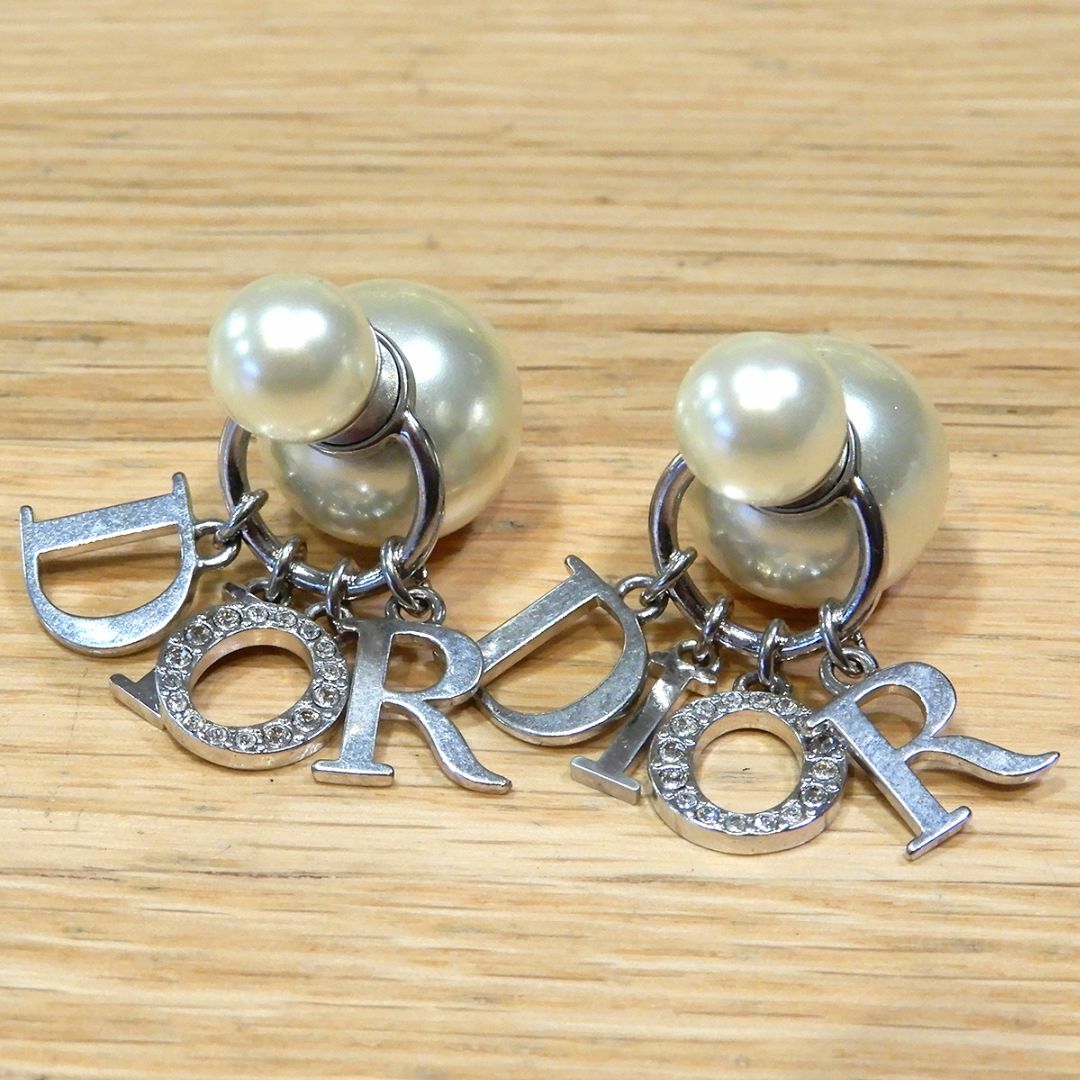 レディース人気美品！クリスチャンディオール/Dior　TRIBALES ピアス　シルバー