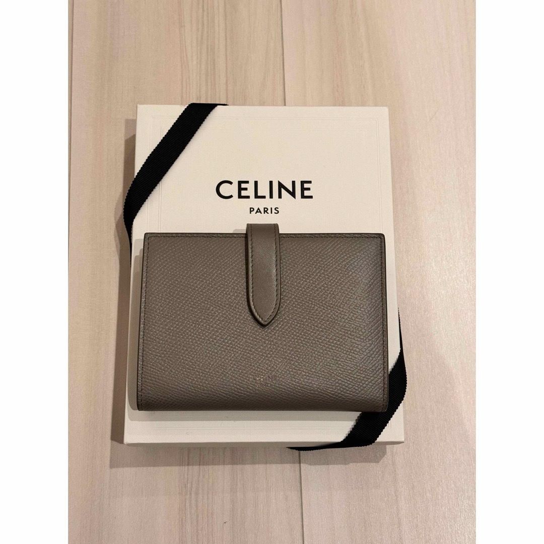 CEFINE(セフィーヌ)のCELINEセリーヌ　ミディアムストラップウォレット レディースのファッション小物(財布)の商品写真