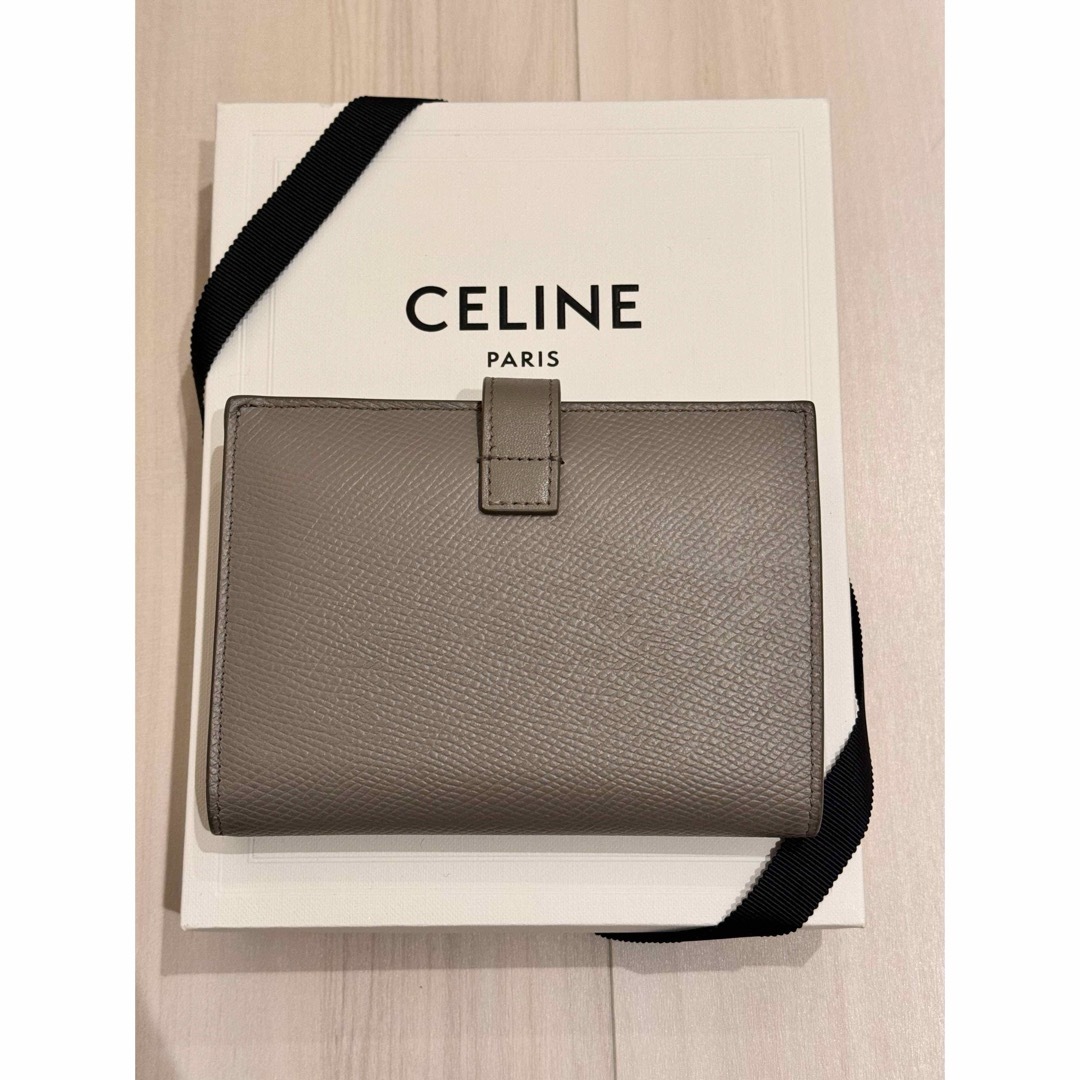 CEFINE(セフィーヌ)のCELINEセリーヌ　ミディアムストラップウォレット レディースのファッション小物(財布)の商品写真