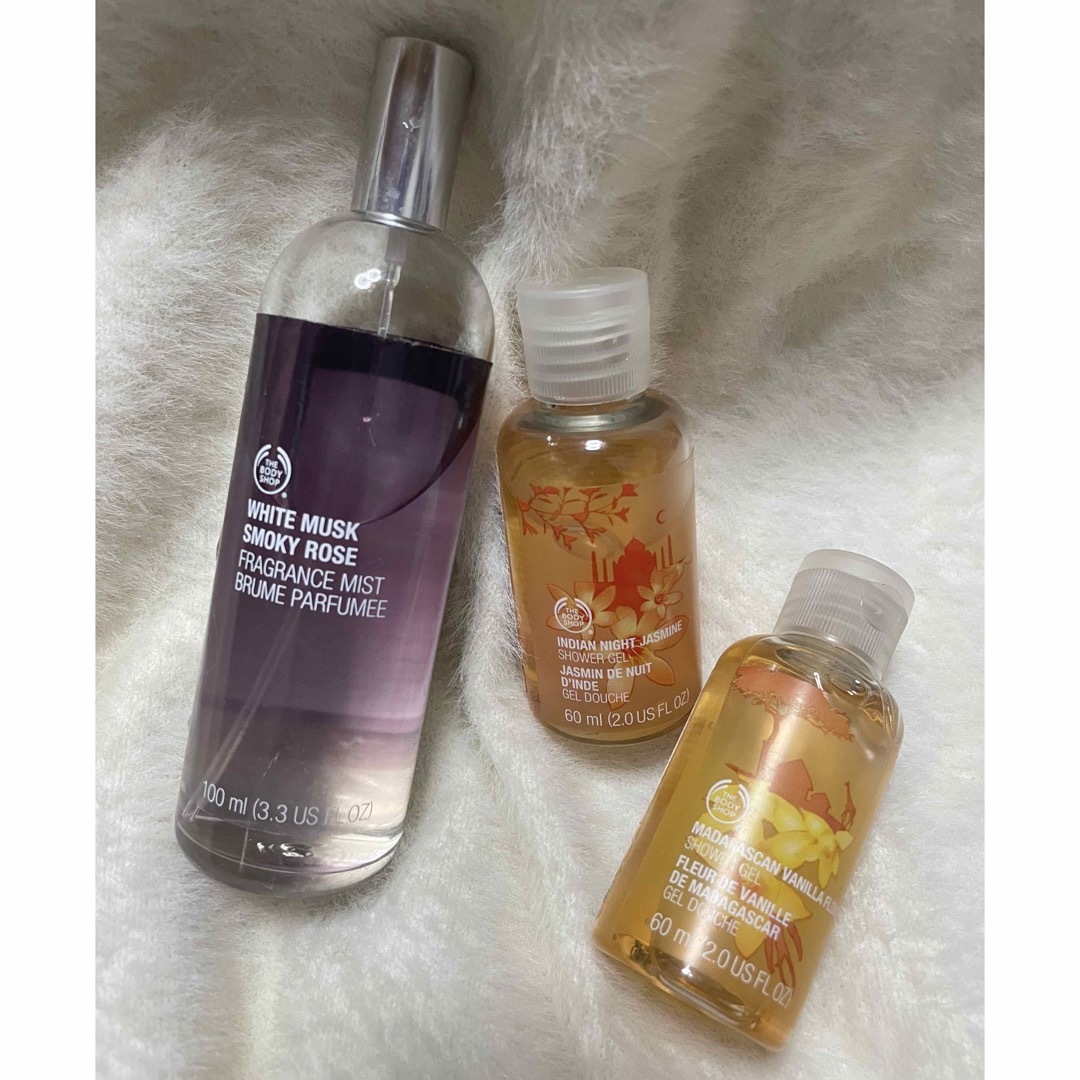 THE BODY SHOP(ザボディショップ)の【美品】ザボディショップ　ボディケア3点セット コスメ/美容のボディケア(ボディソープ/石鹸)の商品写真