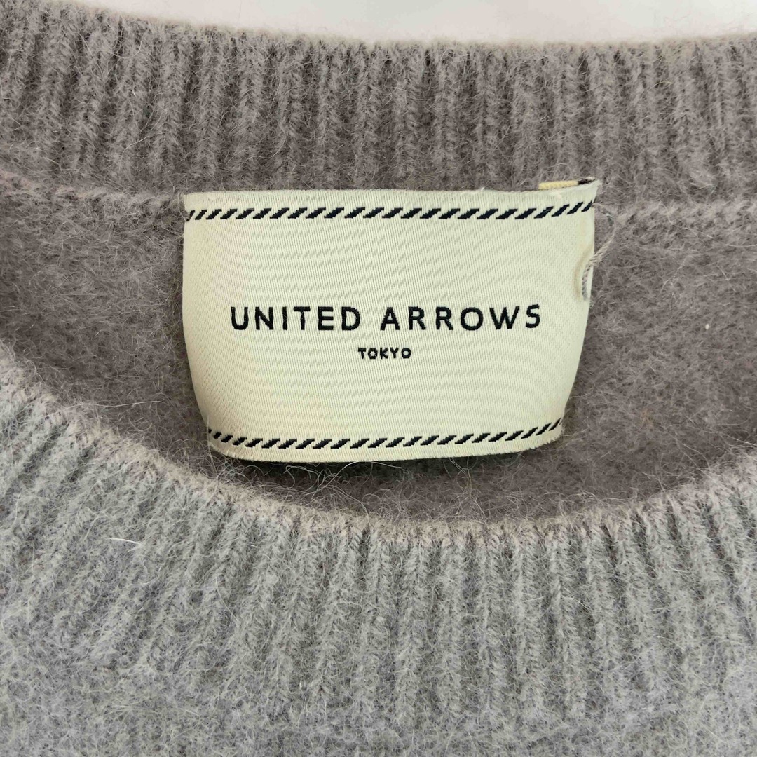 UNITED ARROWS(ユナイテッドアローズ)のUNITED ARROWS　ラウンドネック　グレージュ　シンプル無地　カシミヤ混 レディースのトップス(ニット/セーター)の商品写真