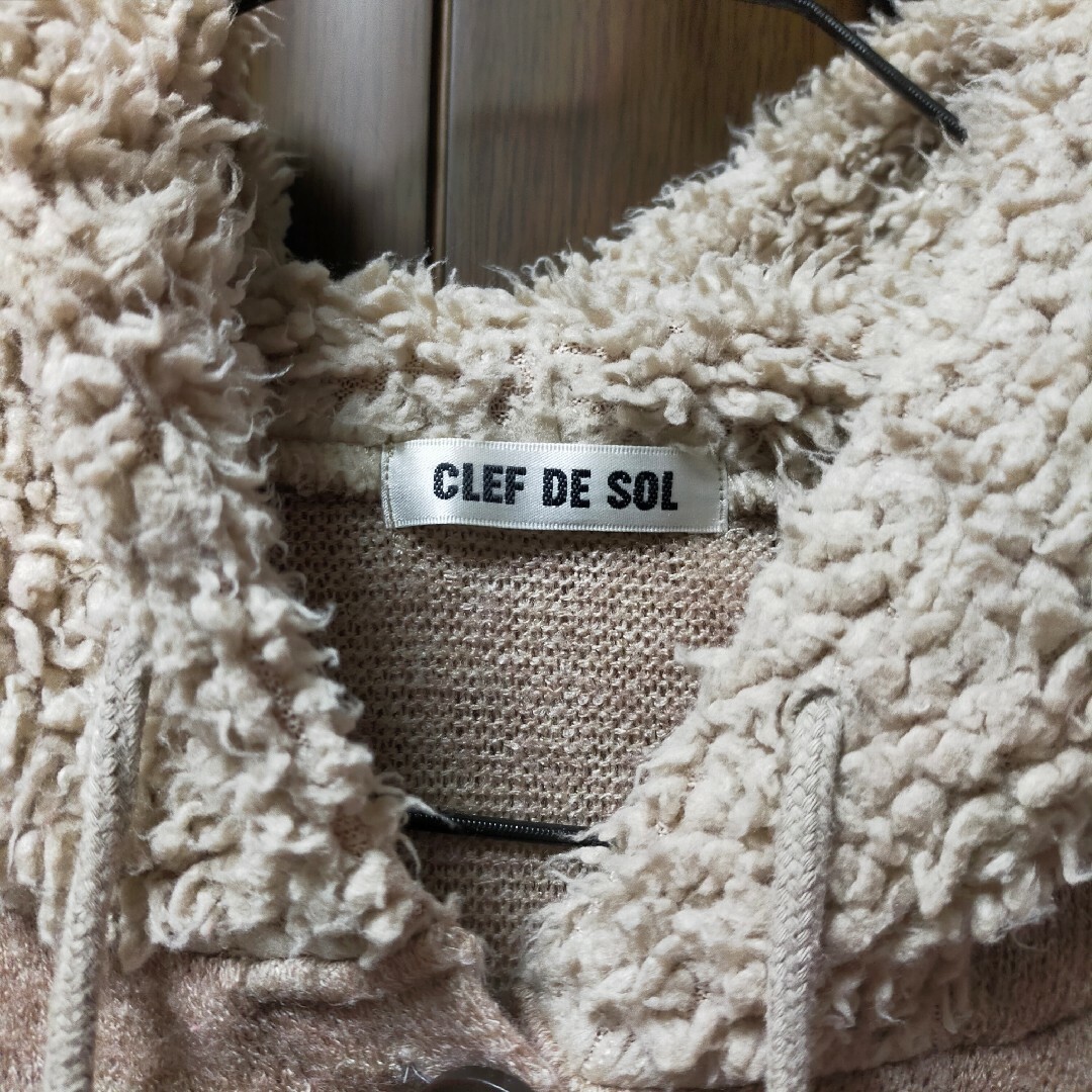 CLEF DE SOL(クレドソル)のクレドソル アソートボタン ポンチョ レディースのジャケット/アウター(ポンチョ)の商品写真