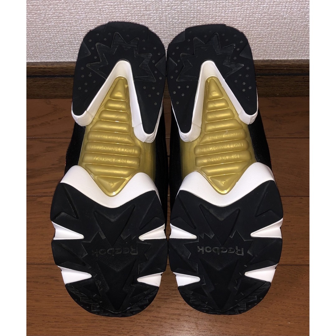 Reebok(リーボック)の24.5cm 良品 REEBOK INSTA PUMP FURY 黒 黄 og レディースの靴/シューズ(スニーカー)の商品写真