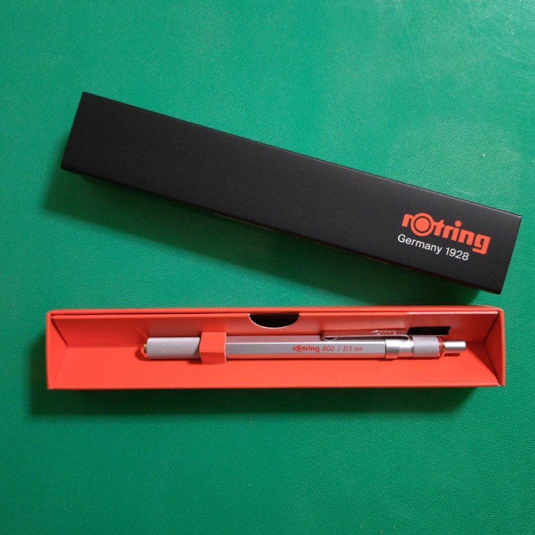 rotring(ロットリング)のロットリング800シリーズ シャープペンシル 0.5mm シルバー インテリア/住まい/日用品の文房具(ペン/マーカー)の商品写真