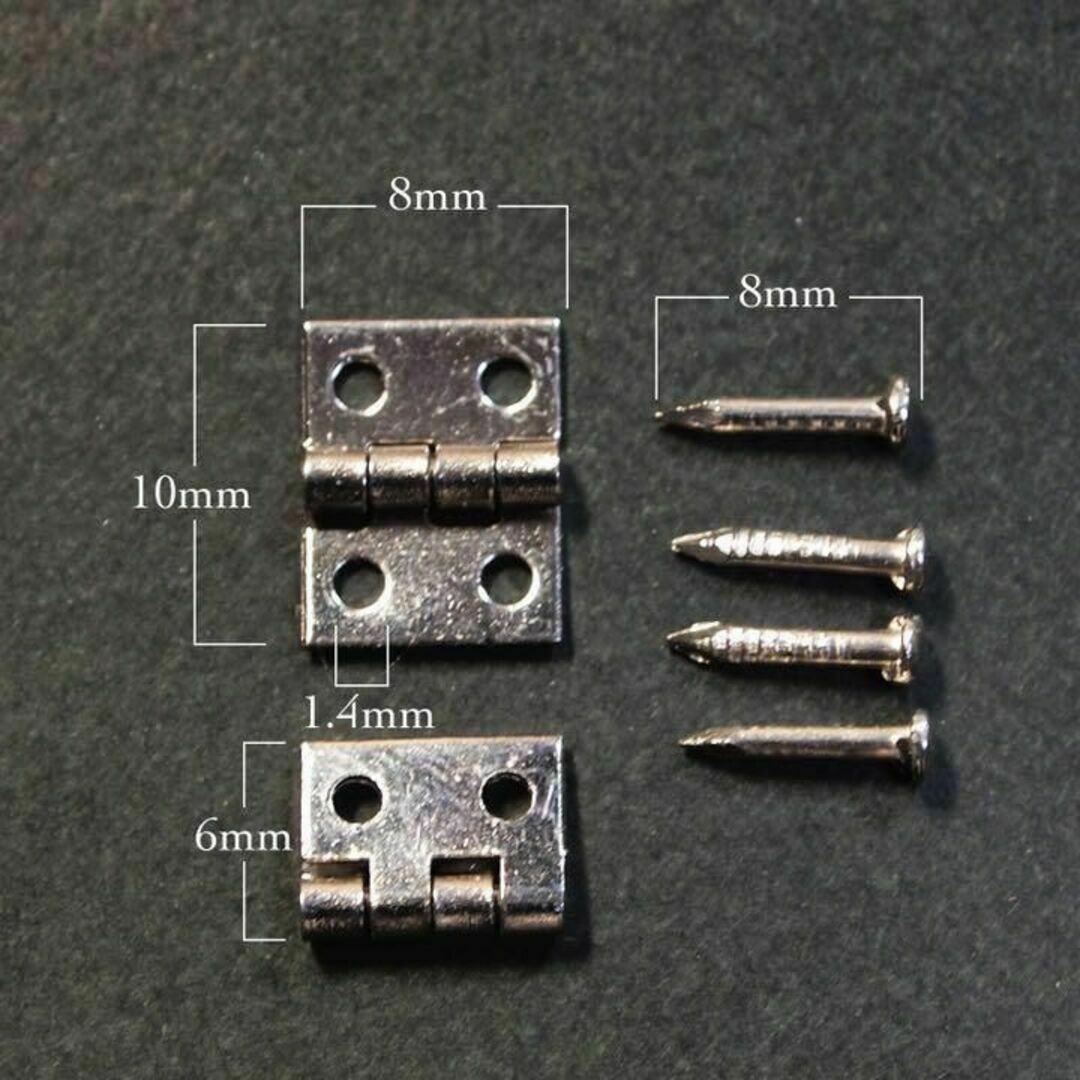 ★小型蝶番 シルバー 10×8mm 8個+予備1個 釘付き【送料無料・匿名配送】 ハンドメイドの素材/材料(各種パーツ)の商品写真