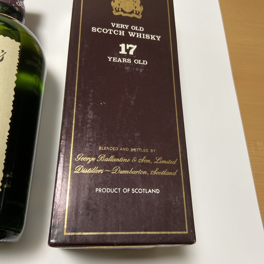 バランタイン(バランタイン)の古酒 Ballantine's バランタイン17年　未開封 食品/飲料/酒の酒(ウイスキー)の商品写真