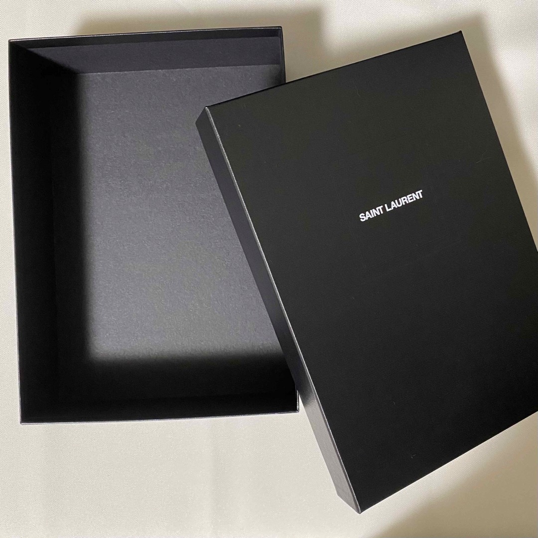 Saint Laurent(サンローラン)のサンローラン 空箱 saint  laurent 収納 ボックス 箱 ブラック レディースのバッグ(ショップ袋)の商品写真