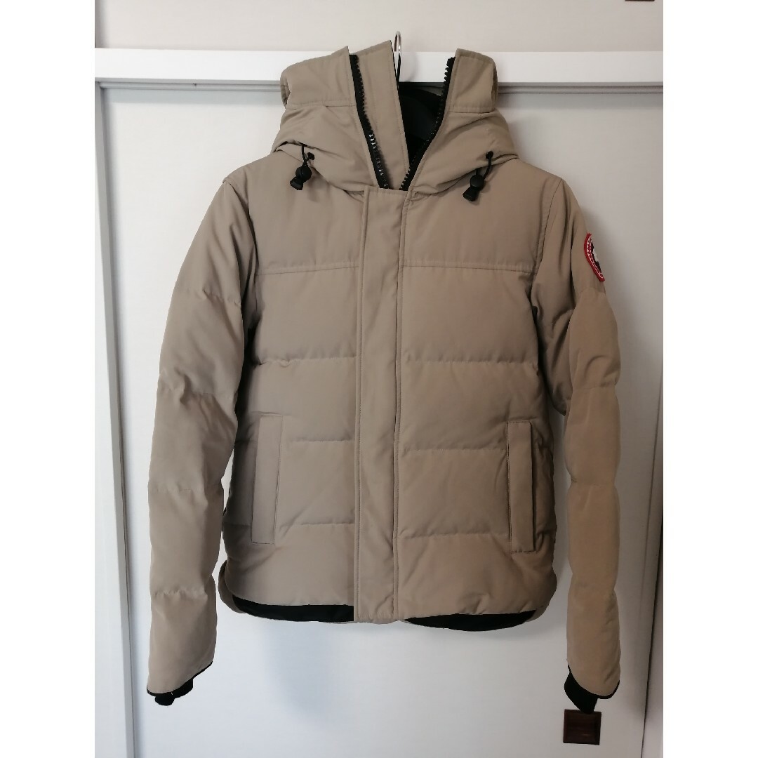 CANADA GOOSE(カナダグース)のカナダグース　ダウン　マクミラン　タン　ベージュ メンズのジャケット/アウター(ダウンジャケット)の商品写真