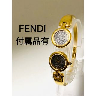 フェンディ(FENDI)の美品！　FENDI フェンディ　デュアルタイム　バングル　レディース腕時計(腕時計)