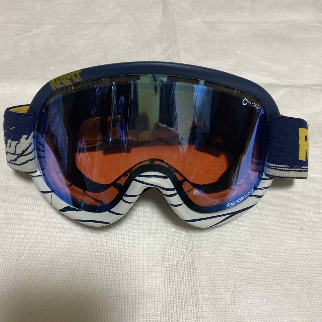 Oakley(オークリー)のREVOLT Super Light Frameゴーグル スポーツ/アウトドアのスノーボード(アクセサリー)の商品写真