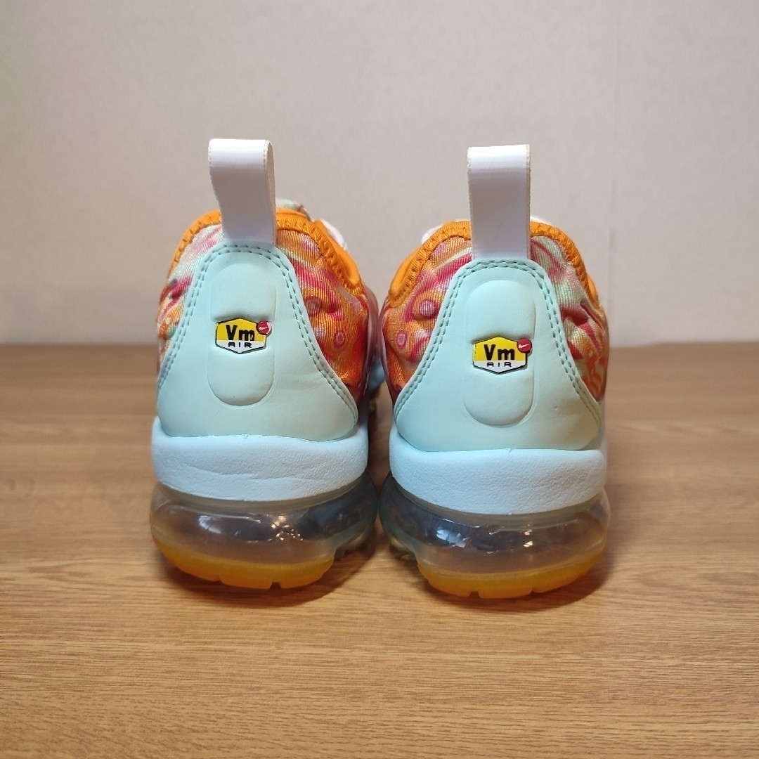 NIKE(ナイキ)のNIKE AIR VAPORMAX PLUS QS "HEAT LEVEL" レディースの靴/シューズ(スニーカー)の商品写真