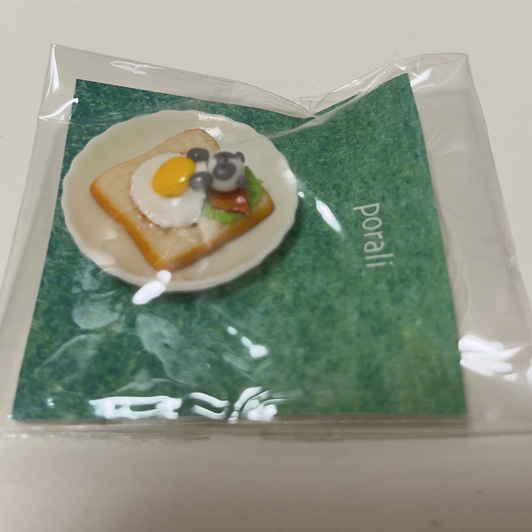 ハンドメイド　ミニチュア　パンダ 目玉焼き トースト ハンドメイドのおもちゃ(ミニチュア)の商品写真