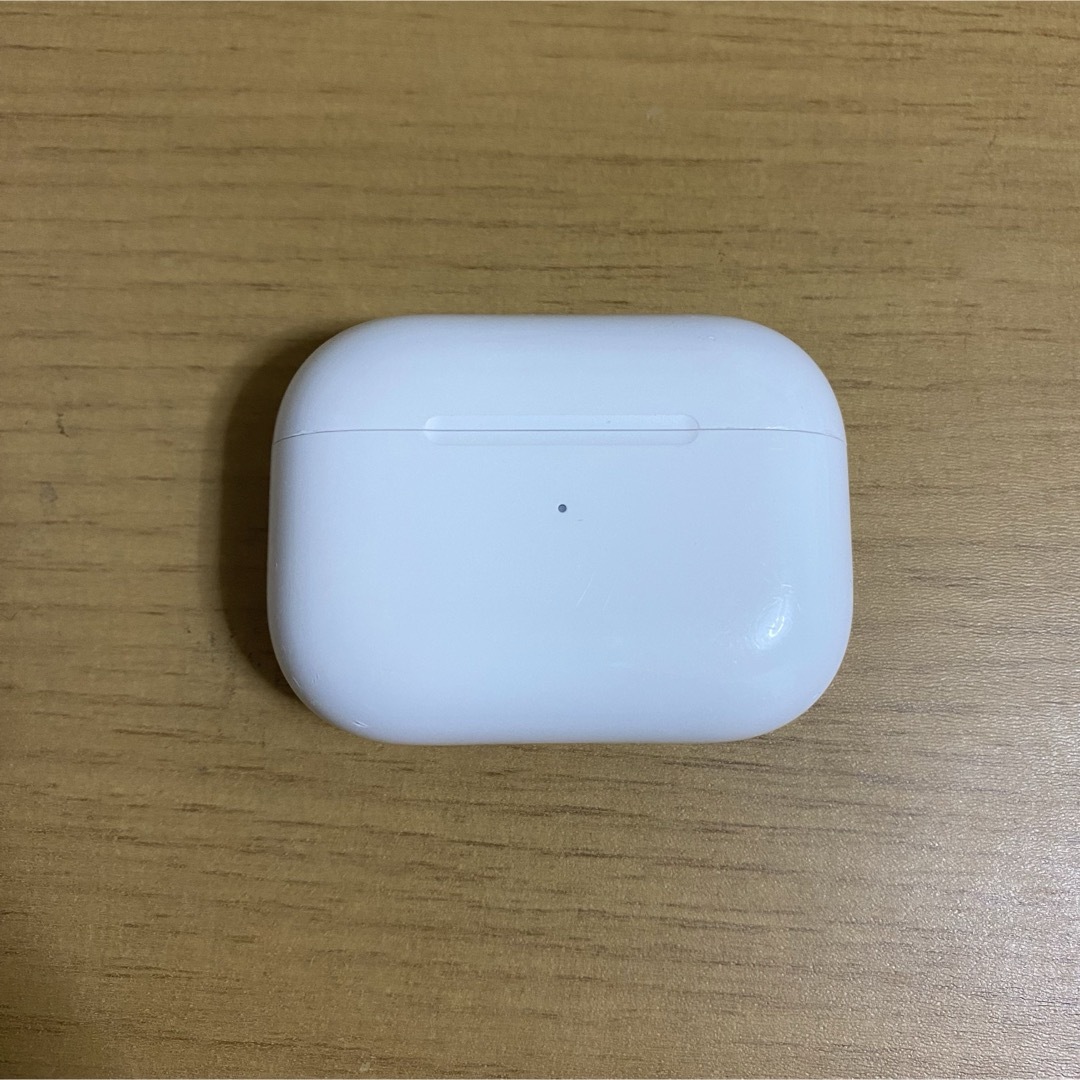 Apple(アップル)のApple AirPods Pro ノイズキャンセリング付完全ワイヤレスイヤホン スマホ/家電/カメラのオーディオ機器(ヘッドフォン/イヤフォン)の商品写真