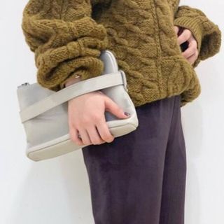 ジャーナルスタンダード(JOURNAL STANDARD)のCULTIVATE / カルティベイト　STRAP CLUTCH：クラッチバッグ(クラッチバッグ)