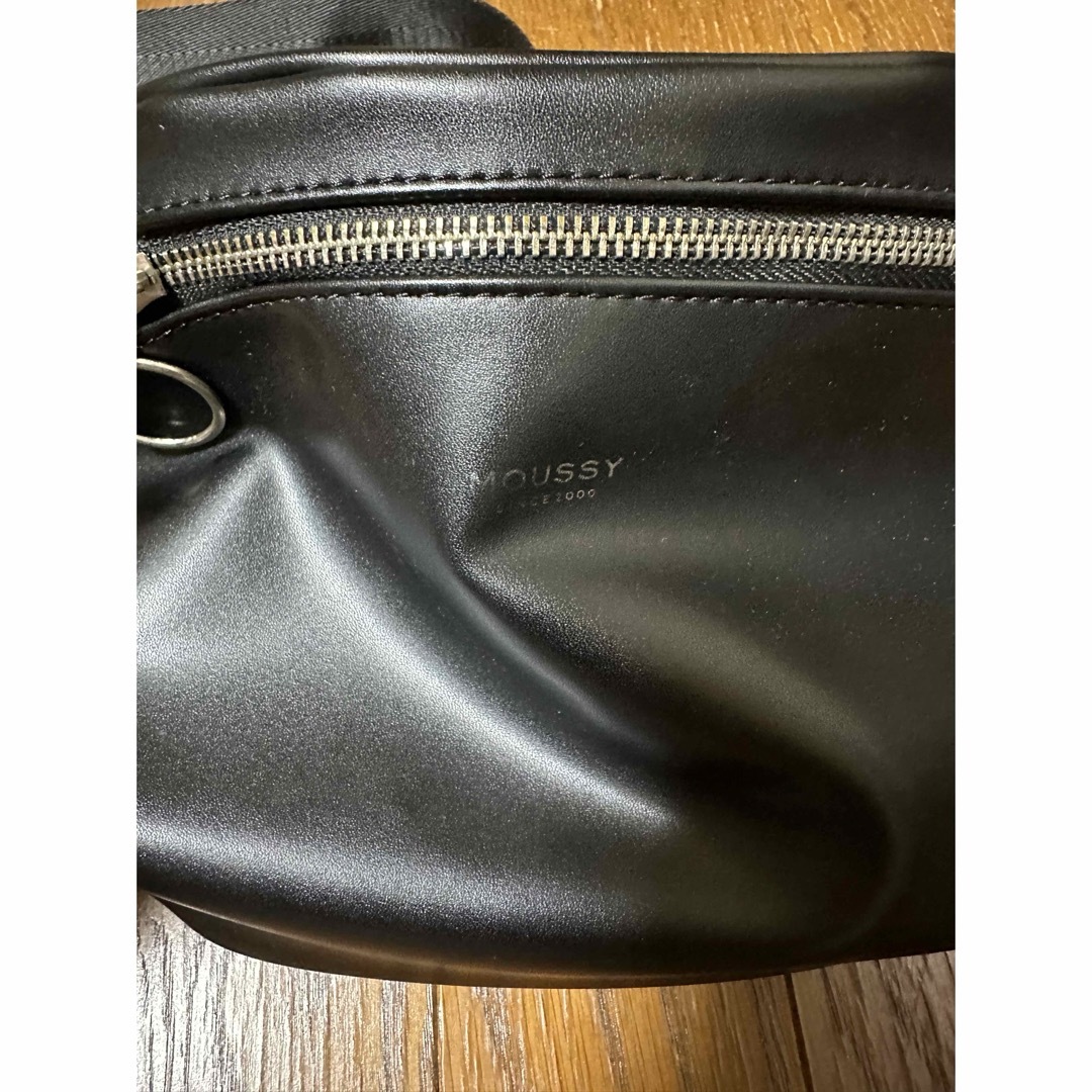 moussy(マウジー)のmoussy バック レディースのバッグ(ショルダーバッグ)の商品写真