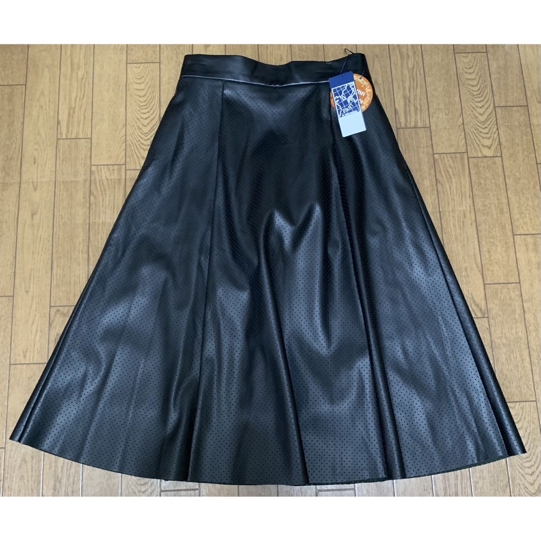 JUNKO SHIMADA(ジュンコシマダ)の新品タグ付き　ジュンコシマダパート2　ネオレザー　スカート レディースのスカート(その他)の商品写真
