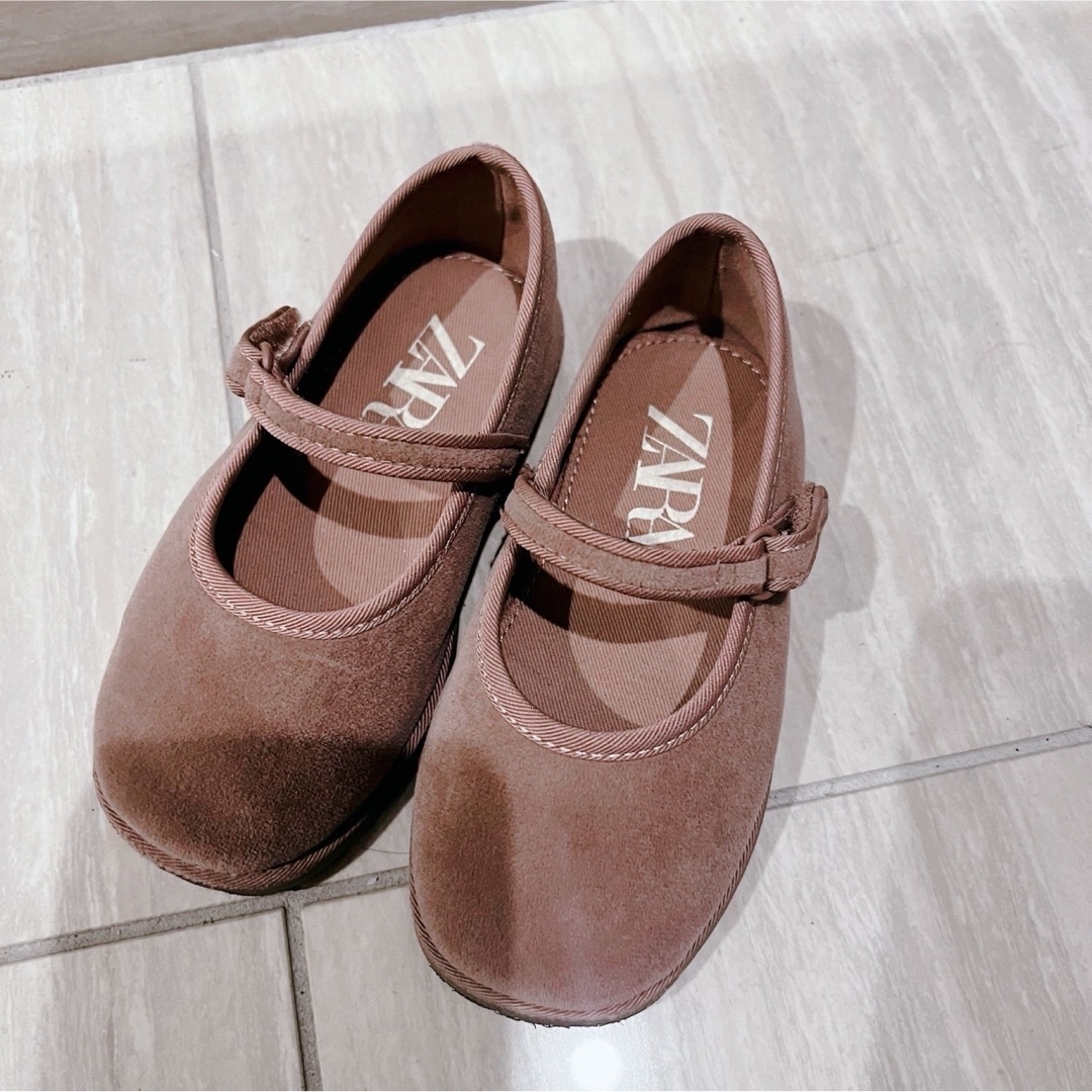 ZARA KIDS(ザラキッズ)のザラベビー　シューズ　美品 キッズ/ベビー/マタニティのベビー靴/シューズ(~14cm)(フラットシューズ)の商品写真