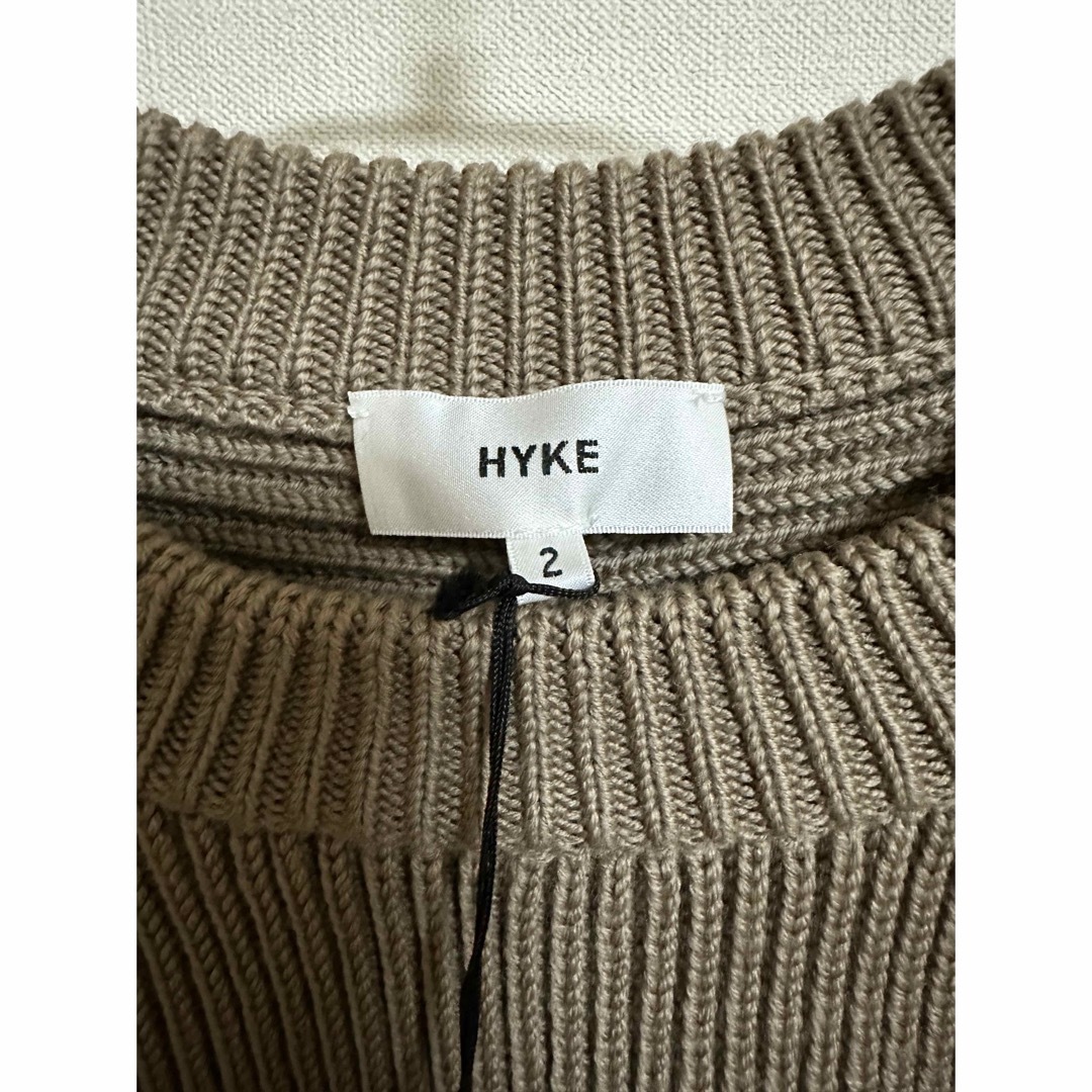 HYKE - 【未着用タグ付き】 HYKE ニット ベージュ サイズ2の通販 HYKE - 【未着用タグ付き】 HYKE ニット ベージュ サイズ2の通販