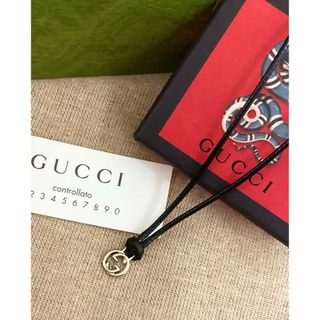 Gucci - GUCCI クリスタルスクエアG パテントレザーチョーカーの通販