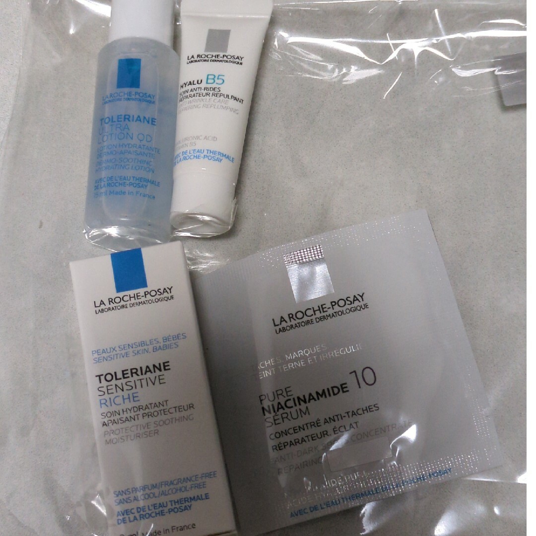 LA ROCHE-POSAY(ラロッシュポゼ)のラロッシュポゼの試供品セット コスメ/美容のキット/セット(サンプル/トライアルキット)の商品写真