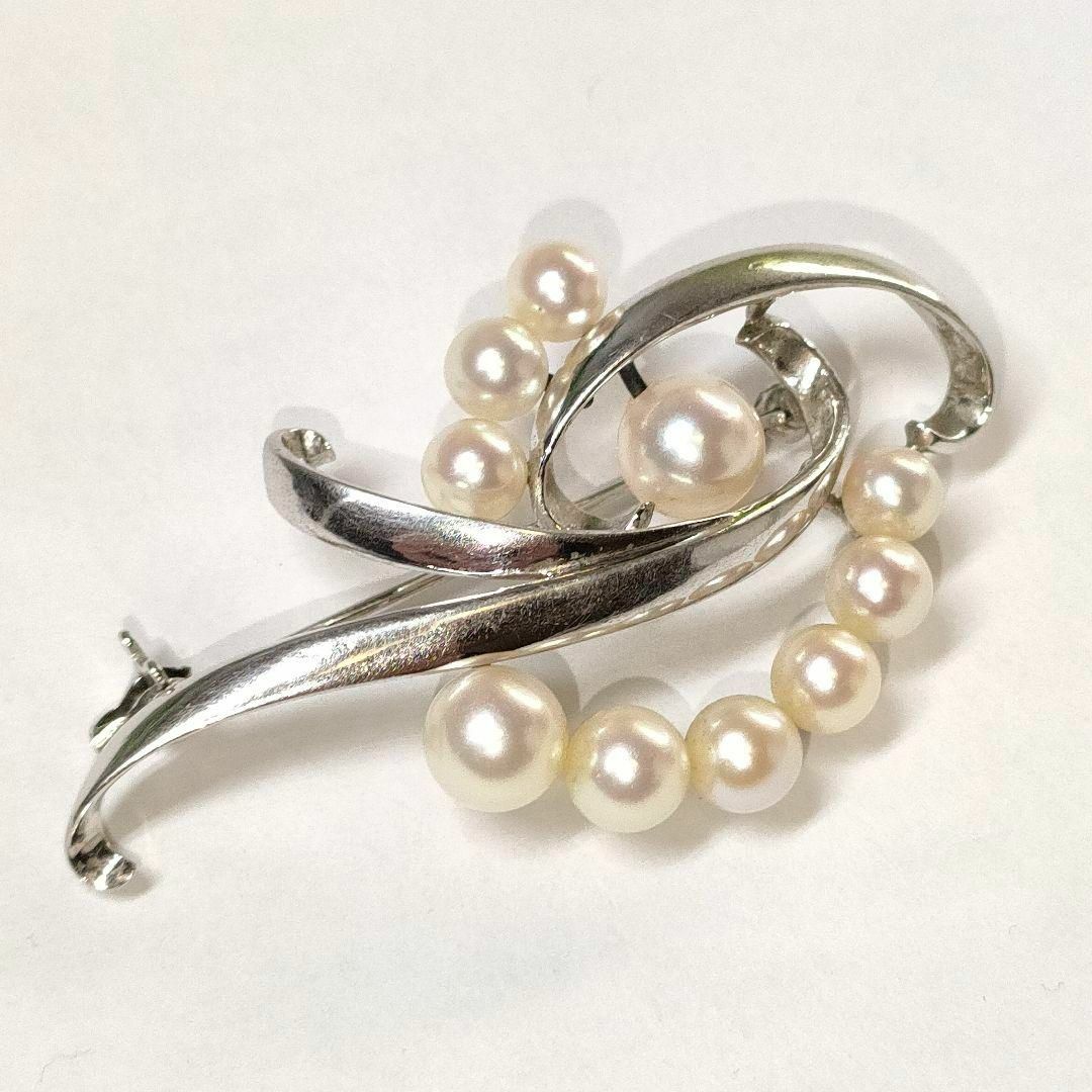 MIKIMOTO(ミキモト)のミキモト パール 真珠 ブローチ 10珠 シルバー M刻印 S刻印 アクセサリー レディースのアクセサリー(ブローチ/コサージュ)の商品写真