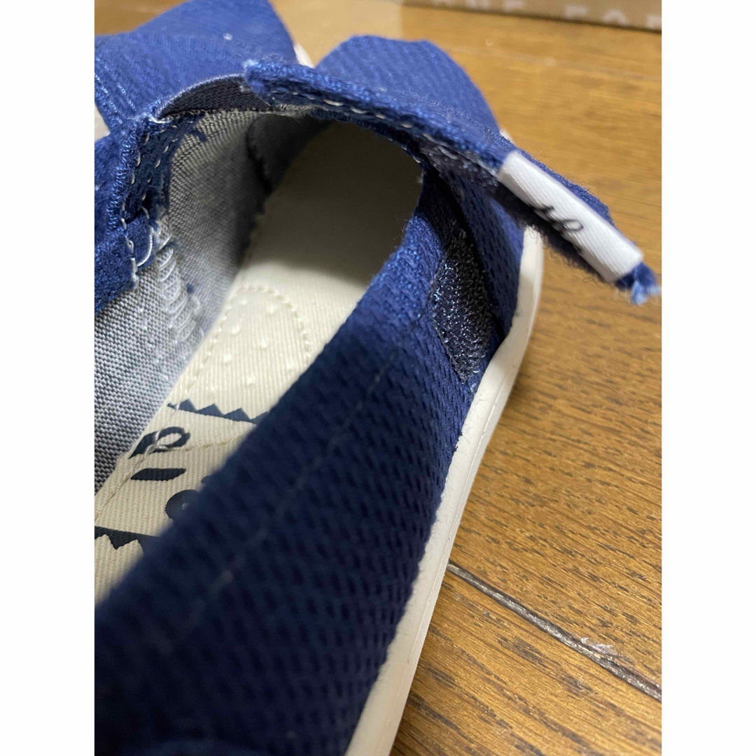 TOMS(トムズ)のキッズシューズ TOMS キッズ/ベビー/マタニティのキッズ靴/シューズ(15cm~)(スリッポン)の商品写真