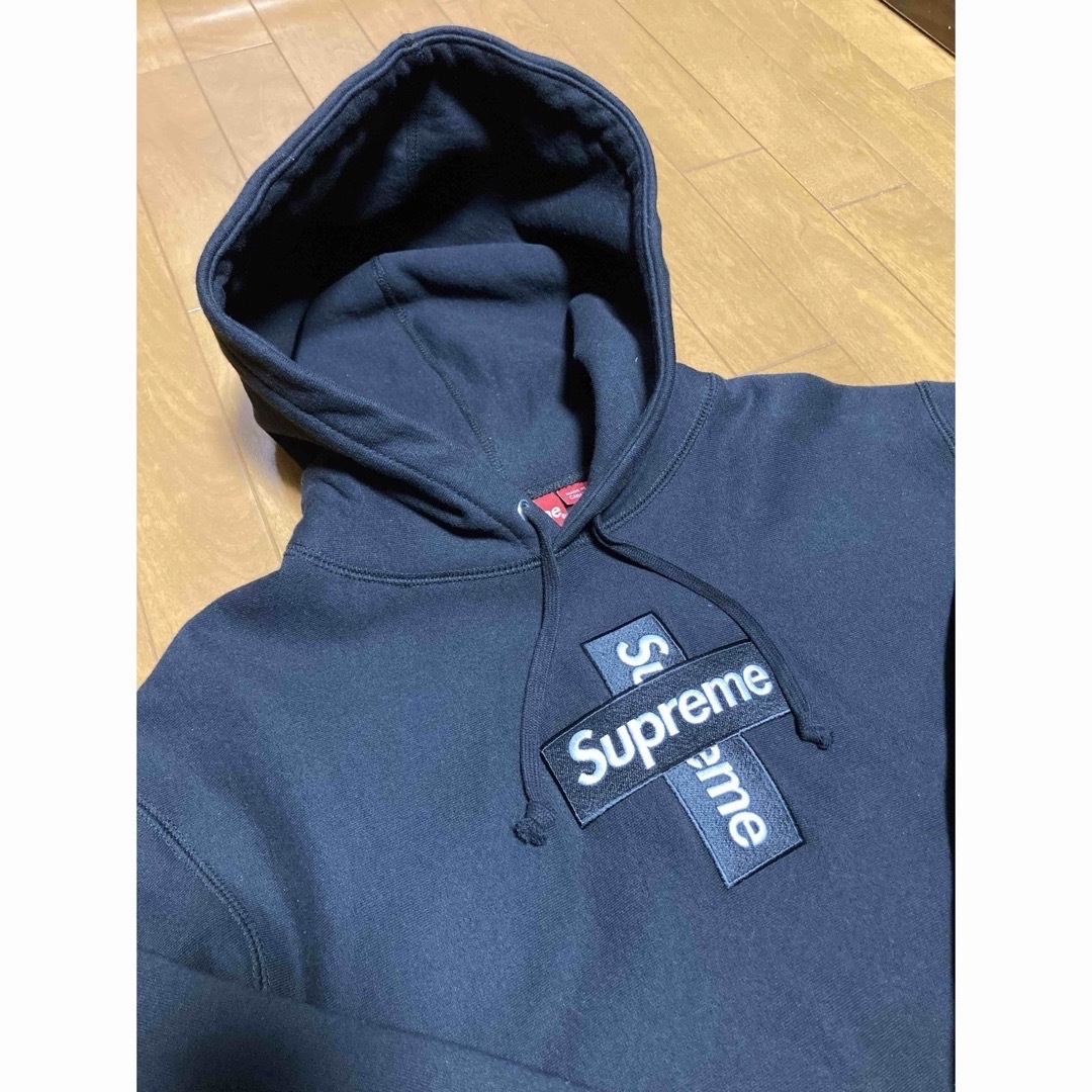 Supreme(シュプリーム)のSupreme Cross Box Logo Sweatshirt メンズのトップス(パーカー)の商品写真