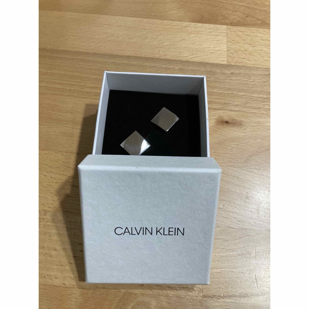 Calvin Klein(カルバンクライン)の【新品未使用】CK カルバンクライン カフス シルバー カフス メンズのファッション小物(カフリンクス)の商品写真