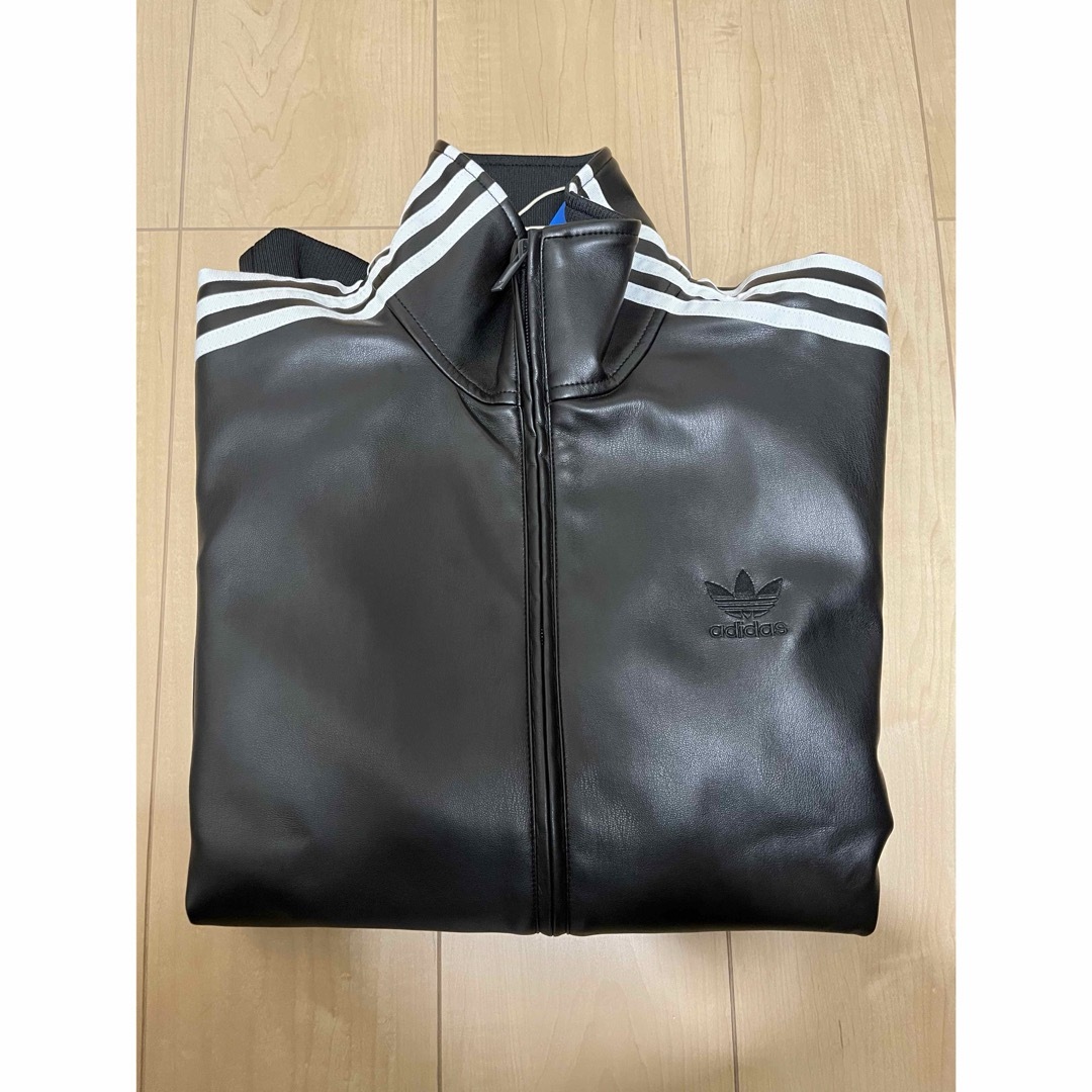 adidas - XL adidasフェイクレザー トラック ジャケットの通販 adidas - XL adidasフェイクレザー トラック ジャケットの通販