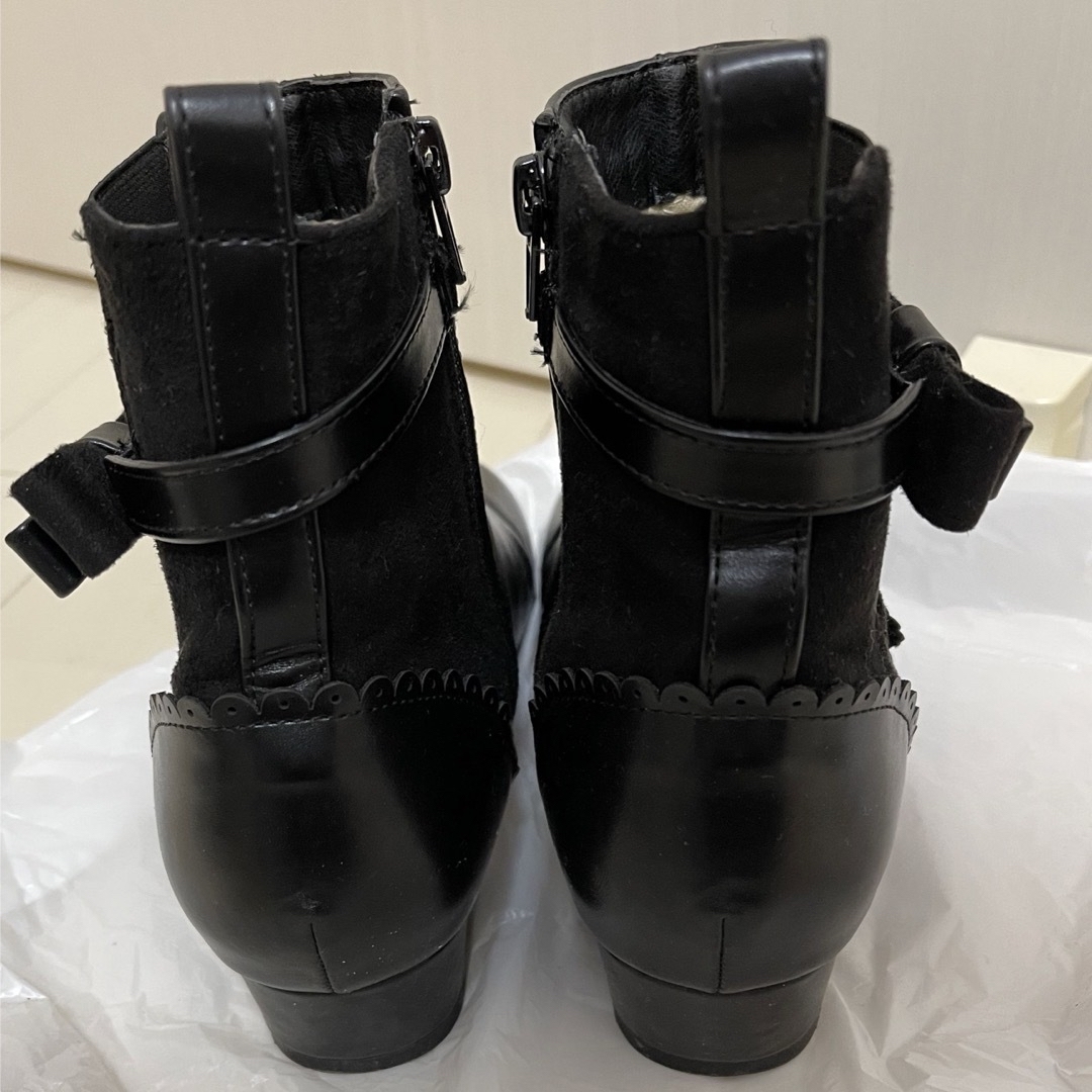 axes femme(アクシーズファム)のアクシーズファム　ブーツ　21㎝　21.5㎝　X L リボン　ブラック　キッズ キッズ/ベビー/マタニティのキッズ靴/シューズ(15cm~)(ブーツ)の商品写真