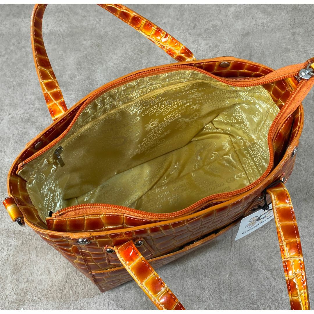 COCCO FIORE コッコフィオーレ 牛革 ２ウェイ トートバッグ オレンジ レディースのバッグ(ハンドバッグ)の商品写真