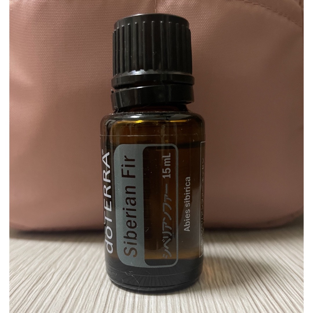 doTERRA(ドテラ)のドテラ　精油　シベリアンファー 15ml コスメ/美容のリラクゼーション(エッセンシャルオイル（精油）)の商品写真