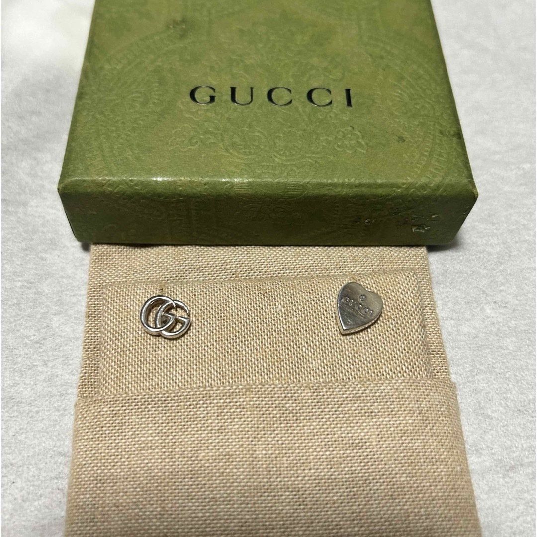 Gucci(グッチ)の確実正規品【希少！】　美品GUCCI ロゴピアス レディースのアクセサリー(ピアス)の商品写真