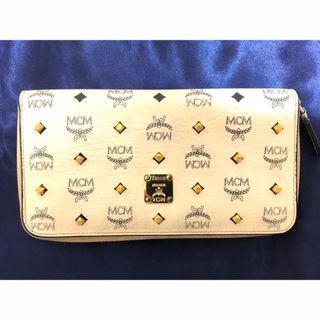 MCM(財布 ・ ホワイト/白色系)のフリマアイテム一覧 MCM(財布 ・ ホワイト/白色系)のフリマアイテム一覧