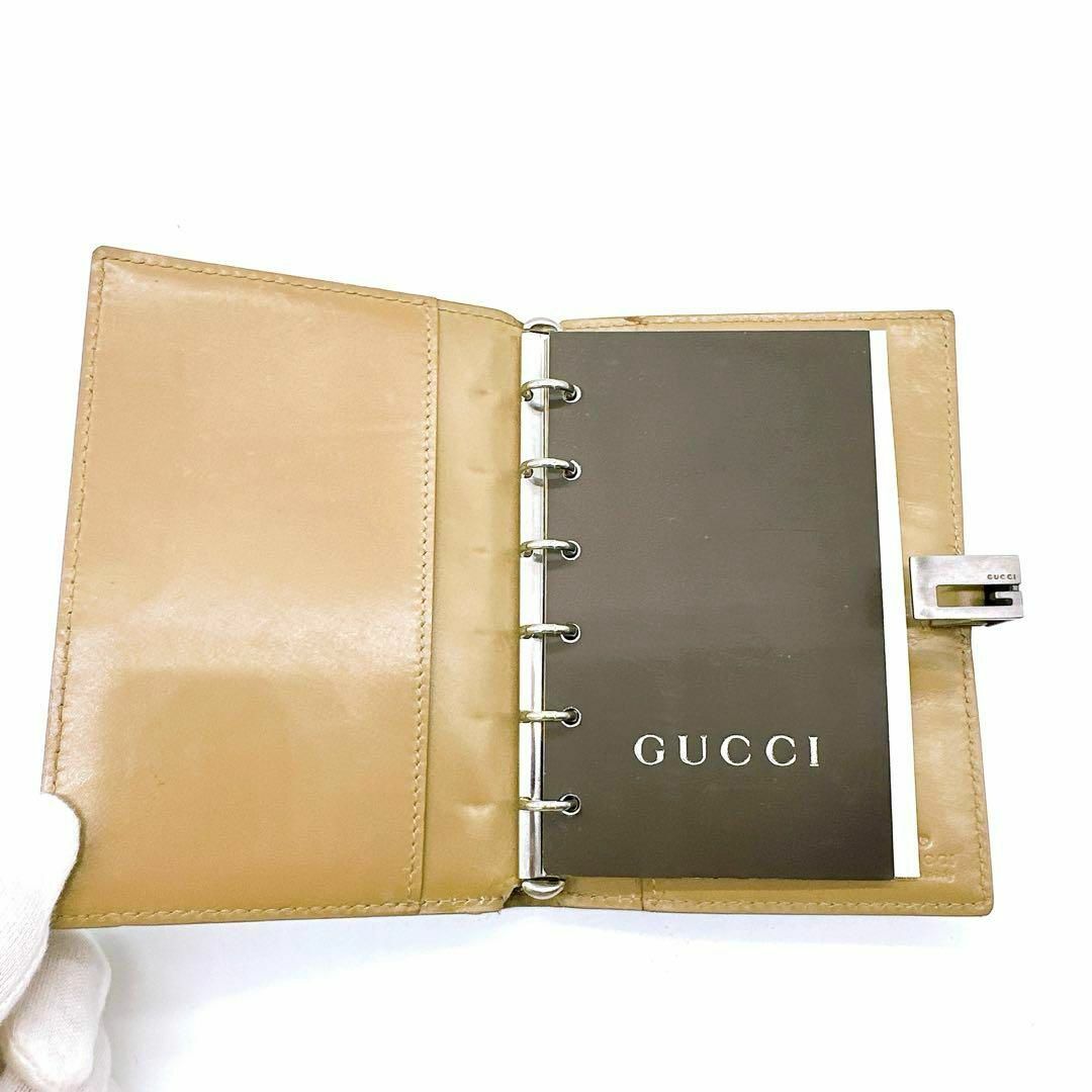 Gucci(グッチ)の【美品】グッチ　手帳　リフィル付き　6穴　コンパクト　メモ帳　文房具　ブランド インテリア/住まい/日用品の文房具(ノート/メモ帳/ふせん)の商品写真