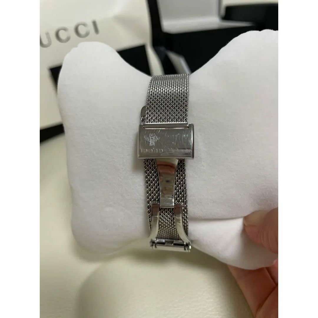 GUCCI - グッチGUCCIレディースシルバー腕時計の通販 by