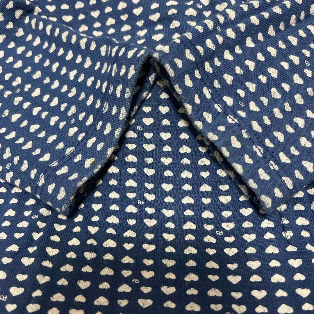 PETIT BATEAU(プチバトー)の【美品】PETIT BATEAU ハート柄パジャマ 4ans キッズ/ベビー/マタニティのキッズ服女の子用(90cm~)(パジャマ)の商品写真