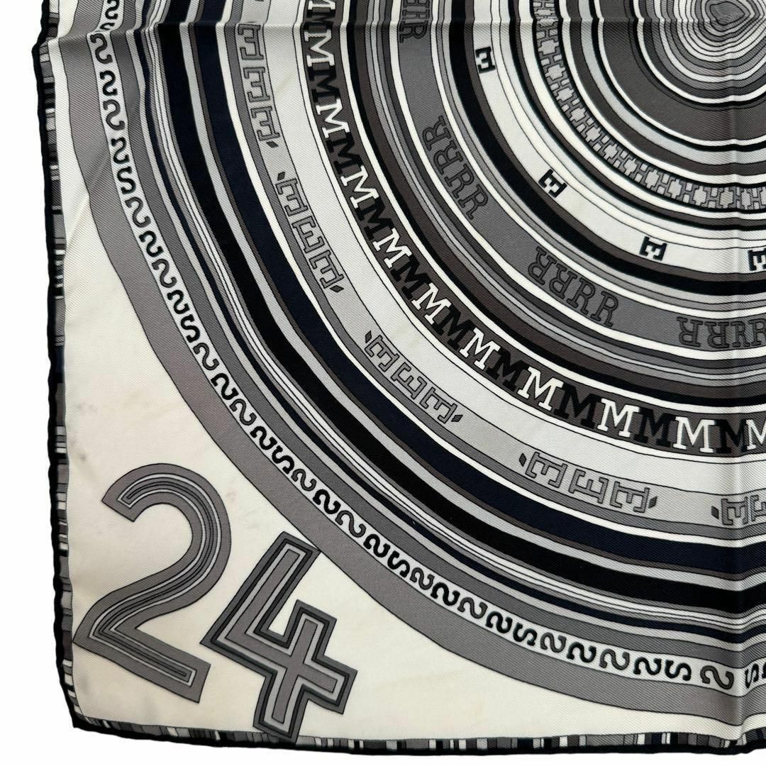 Hermes(エルメス)のエルメス カレ45 トユ ボユ 混沌 シルク スカーフ レディースのファッション小物(バンダナ/スカーフ)の商品写真