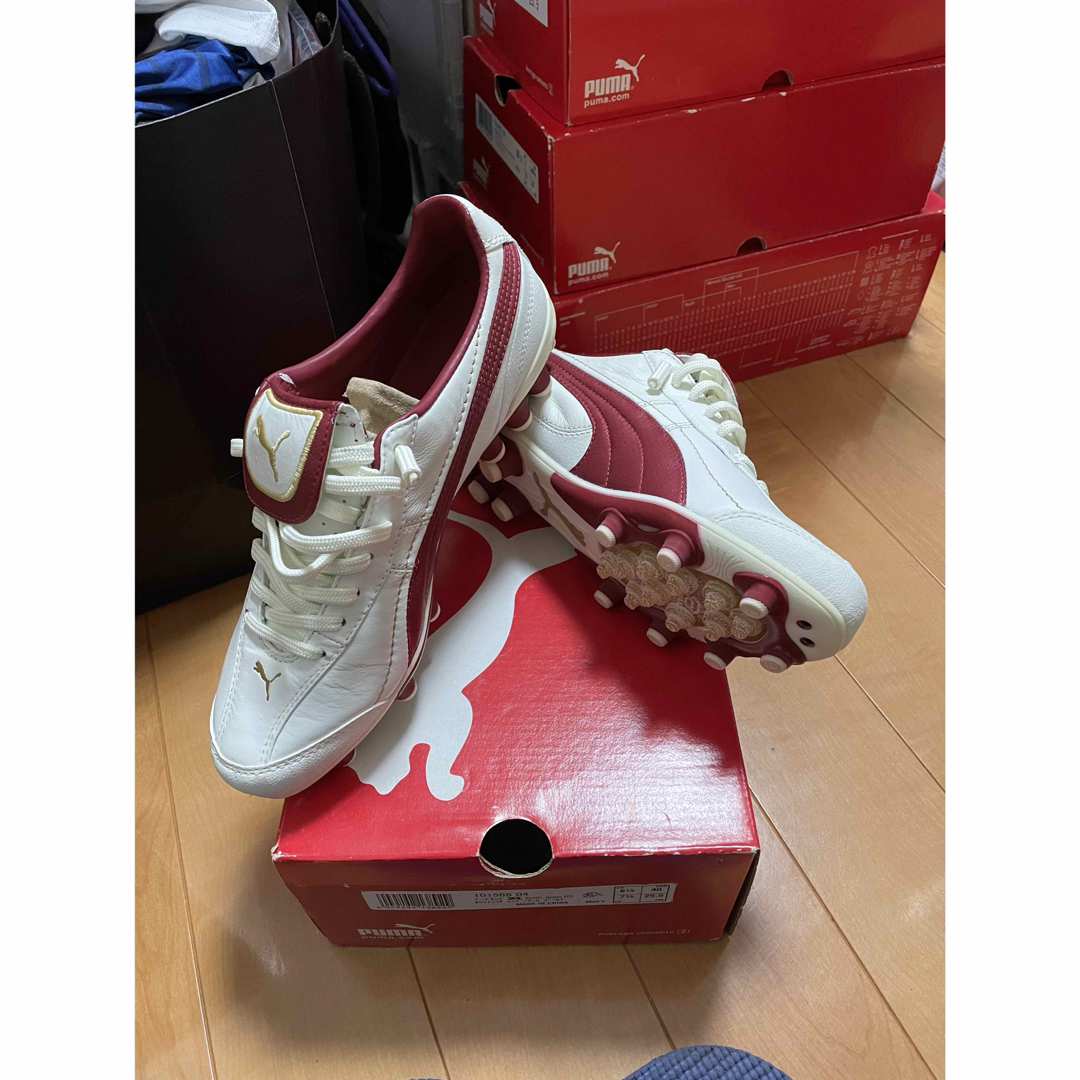 訳あり　PUMA KING 新品未使用　25.5 サッカースパイク　プーマ | フリマアプリ ラクマ