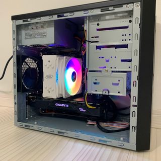 【ゲーミングPC】core i7-10700 8GB GTX1070【爆速】(デスクトップ型PC)