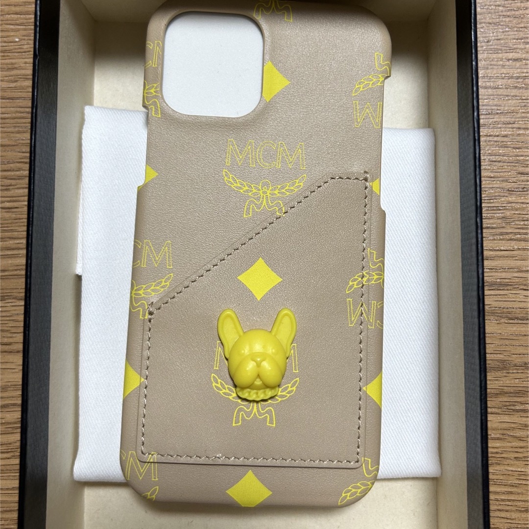 MCM(エムシーエム)のMCM   iPhone12/12proケース スマホ/家電/カメラのスマホアクセサリー(iPhoneケース)の商品写真