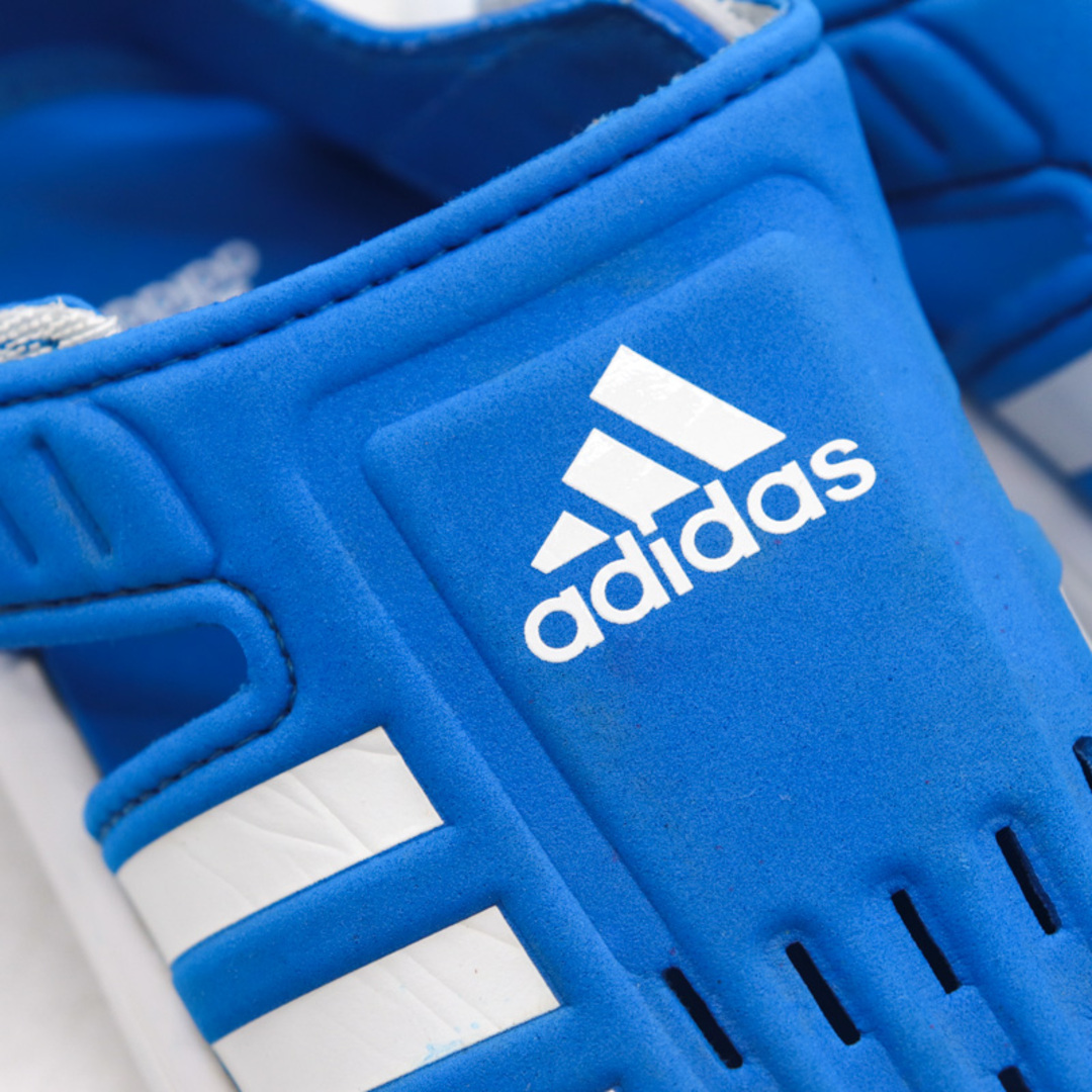 adidas(アディダス)のアディダス クローズドトゥ サマー ウォーターサンダル GW0389 靴 シューズ キッズ 男の子用 150サイズ ブルー adidas キッズ/ベビー/マタニティのキッズ靴/シューズ(15cm~)(サンダル)の商品写真