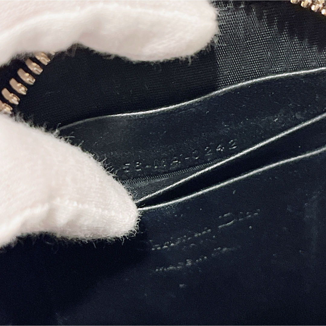 Dior(ディオール)の【極美品】Dior スマホ ショルダー レディディオール フォンホルダー レディースのバッグ(ショルダーバッグ)の商品写真
